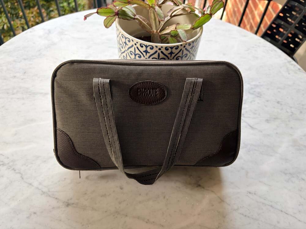 En Route 2-Person Portable Picnic Set Wooden Handle Cutlery & Wine Glasses